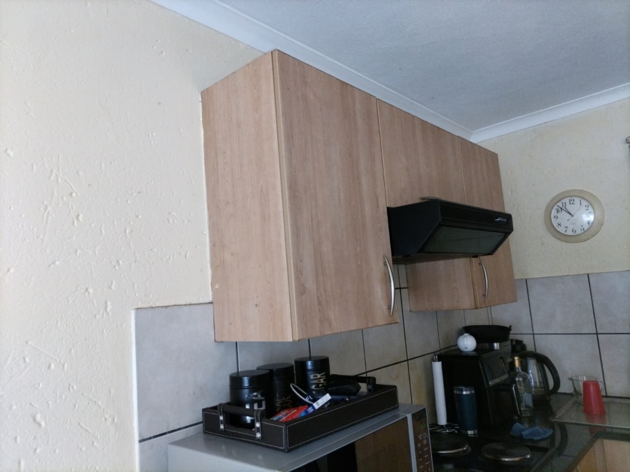 1 Bedroom Property for Sale in Waterval East North West